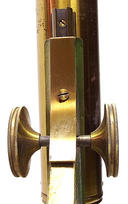 focusing mechanism